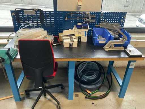 Workbench with accessories