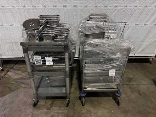 Keuken- en cateringgerei op de trolley (2x)