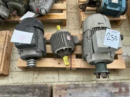 Electric motor (3x)