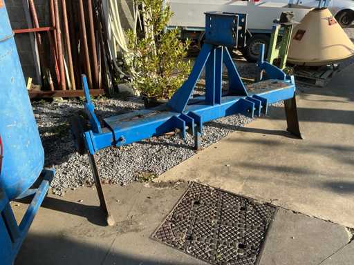 A porté la charrue de carottes