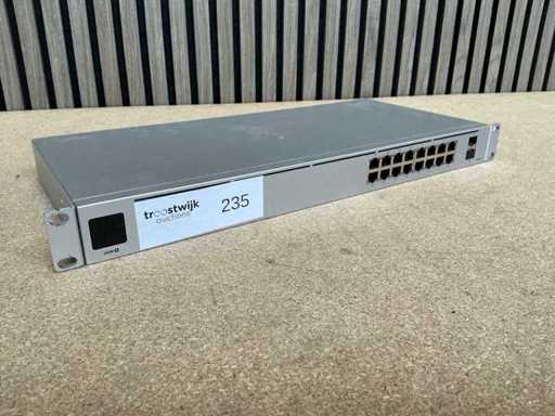 Ubiquiti USW 16 PoE 19" switch