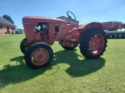 Deutz D15 Oldtimer-Traktor