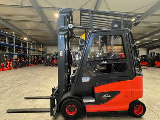 2018 Service + UVV 09/2026 Linde E25HL 2.500kg 3e + 4e klep airconditioning elektrische vorkheftruck 10.993 uur