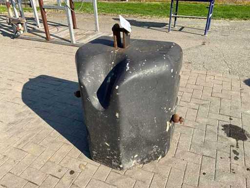 Front weight '1000 KG'