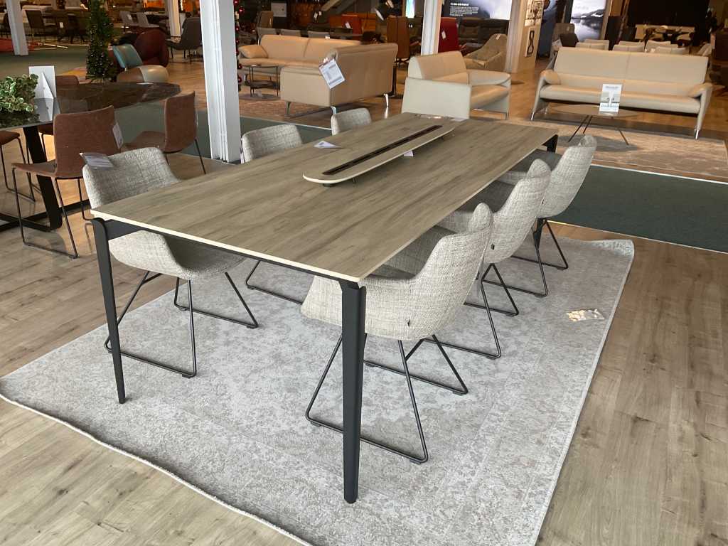 Joli Layers Dining Table with Chairs