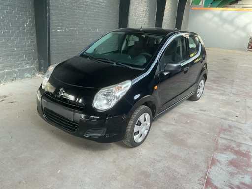 Voiture particulière Suzuki Alto 2010