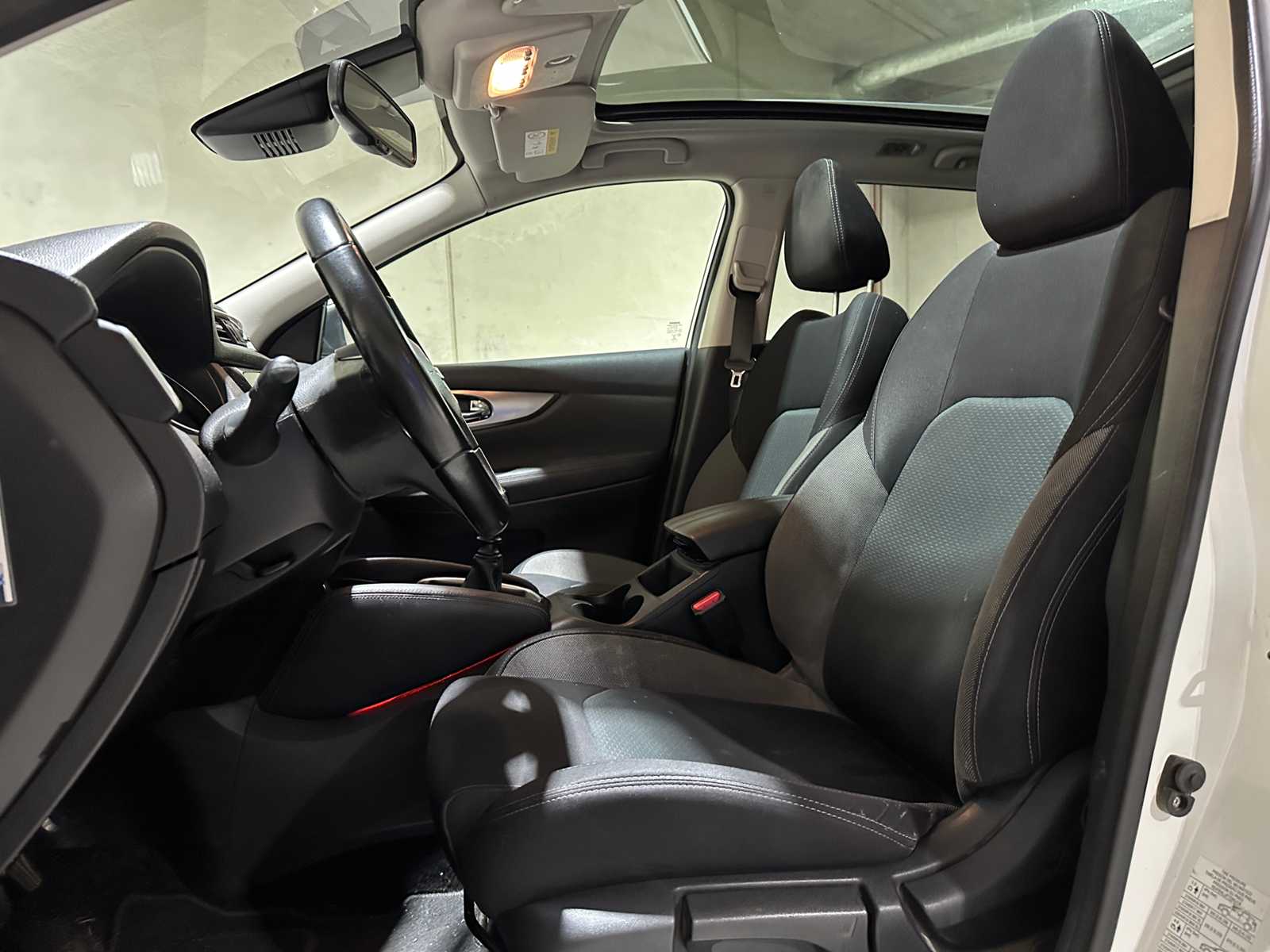 Nissan Qashqai 1.3 DIG-T N-Connect 140hp 2019, L-595-RB