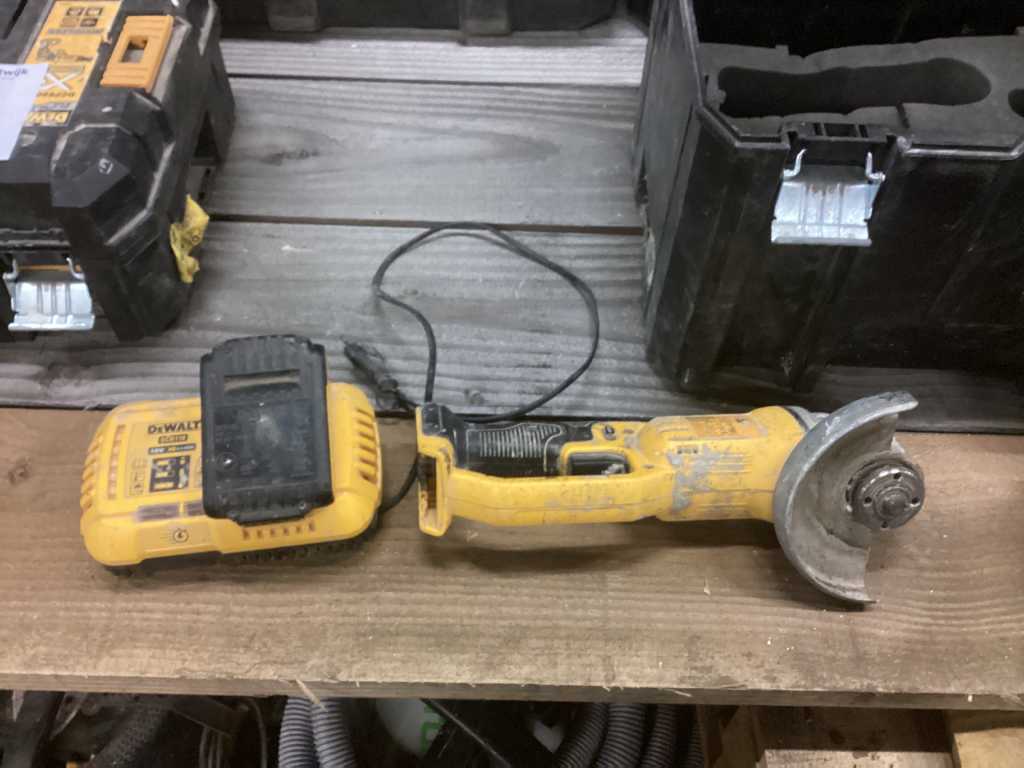 Dewalt dcg412 angle discount grinder