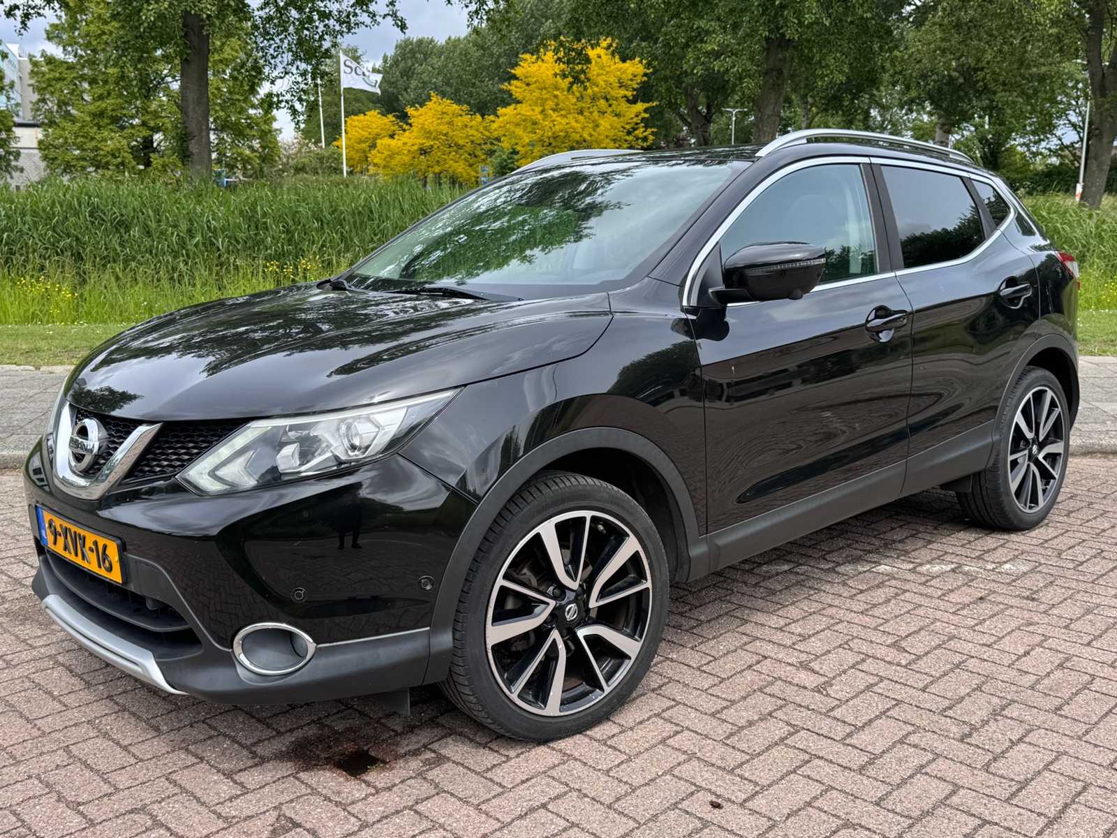 Nissan Qashqai 1.2 Tekna Automatic; 9-XVK-16
