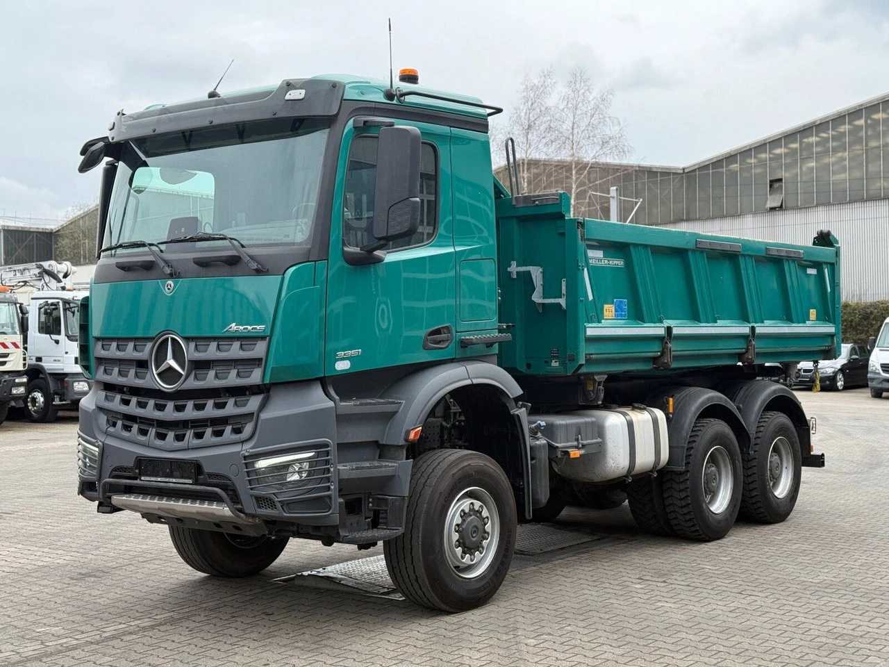 Mercedes-Benz – 2024 – Arocs 3351 – Truck
