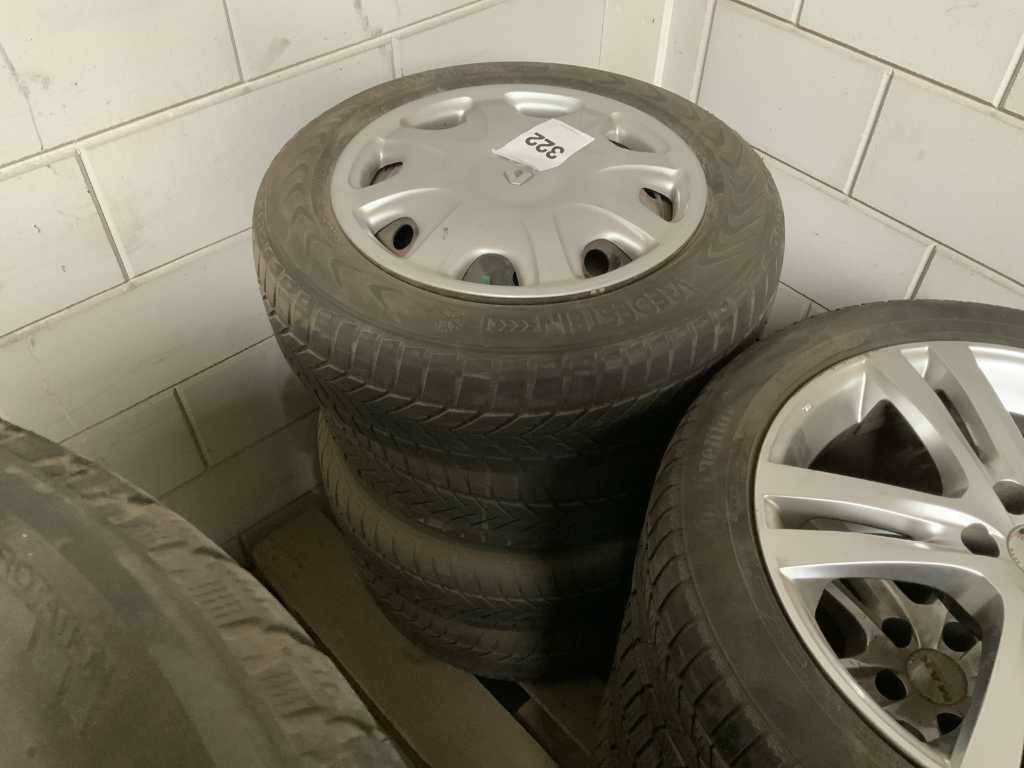 Renault Steel Rim Set with Tire