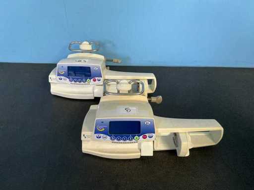 Pompe d’infusion Frensenius Agilia Injectomat (2x)