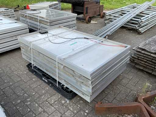 CentroSolar Zonnepanelen met steunen (10x)