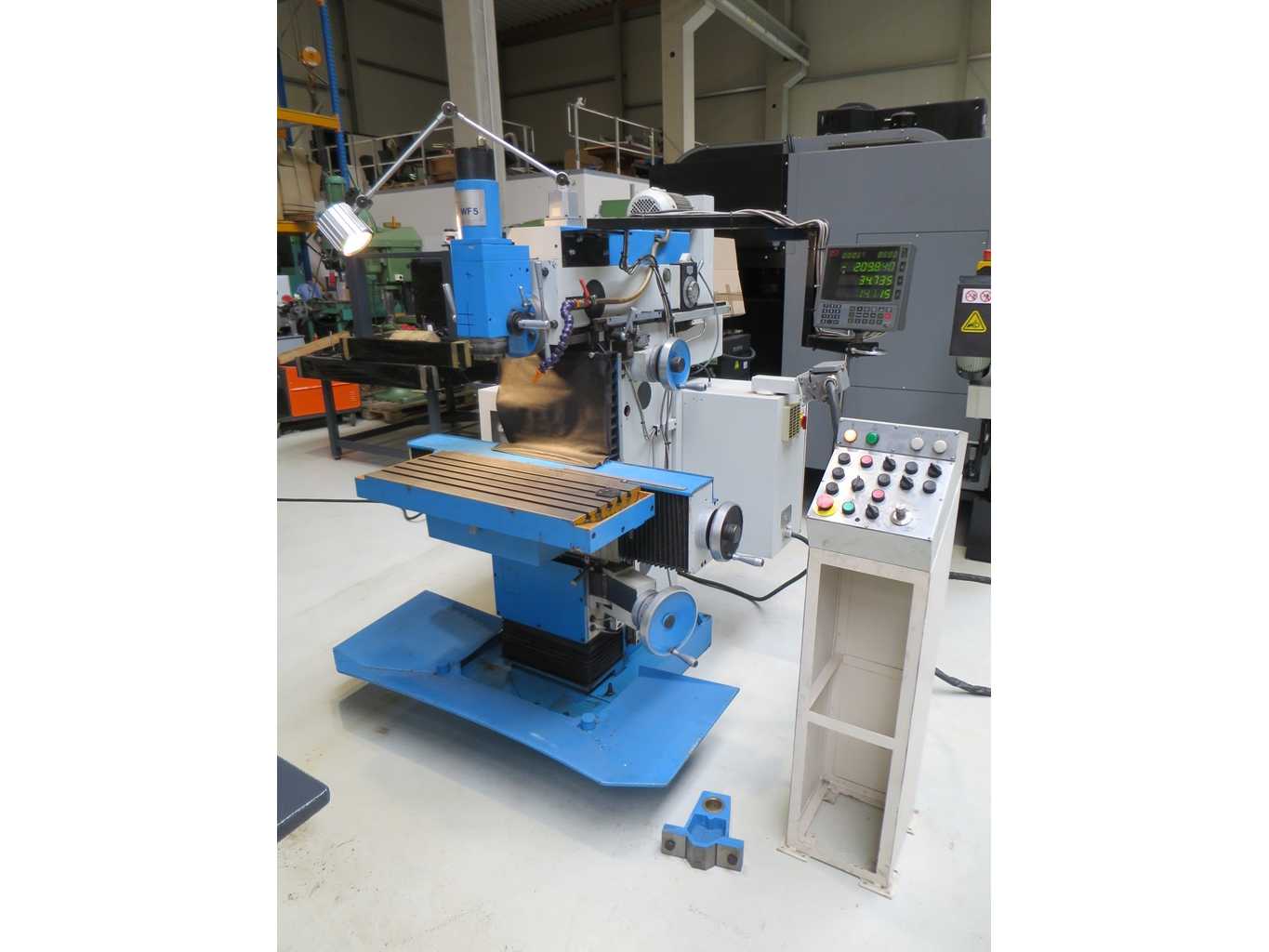 KNUTH WF 5 Tool Milling Machine – Universal