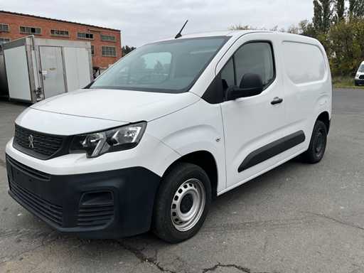 Véhicule utilitaire Peugeot Partner 2022