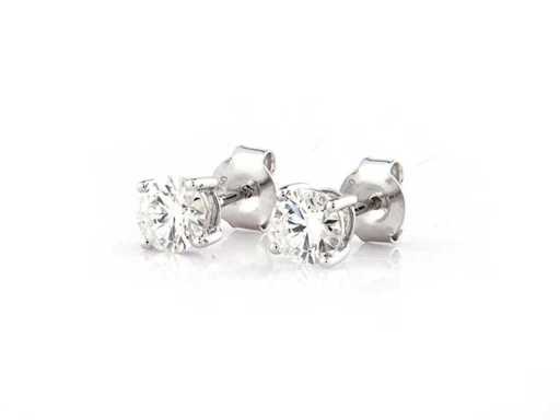 18 KT White gold Earring With 0.67 Cts Lab Grown Diamond