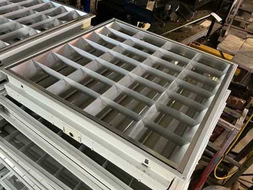 Luminaire de grille de plafond du lot