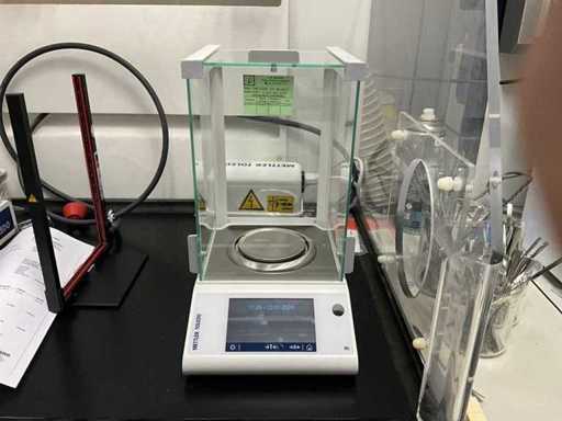 METTLER TOLEDO ML104T Precision Scale