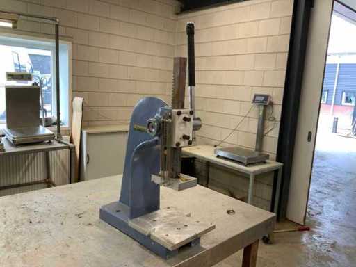 Bernardo Gear Press