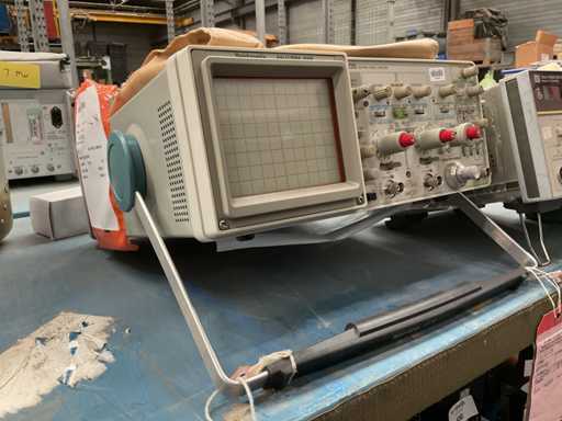 Tektronix 2235 Oscilloscope