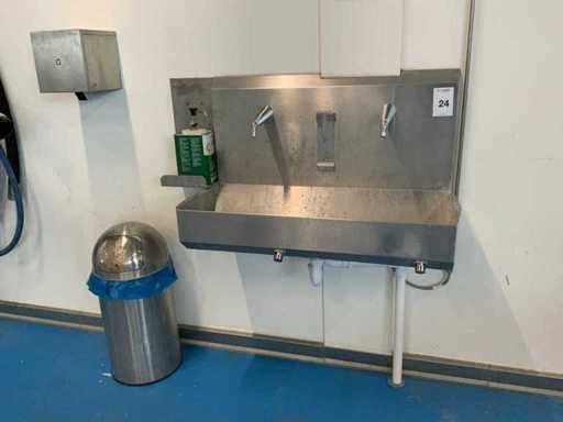 Qbicline Wastrog, waste bin and paper dispenser