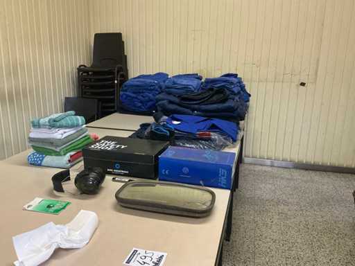 Fête de divers vêtements de travail