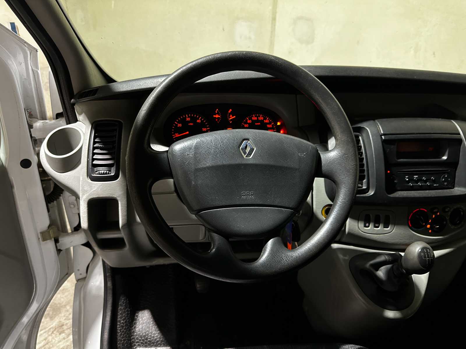 Renault Trafic Combi 2.5 dCi L2H1 9-Persoons 135pk 2004 (Origineel-NL), 50-PR-RN