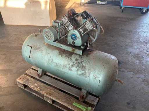 Amero Spray DE 9/250 Kolbenkompressor