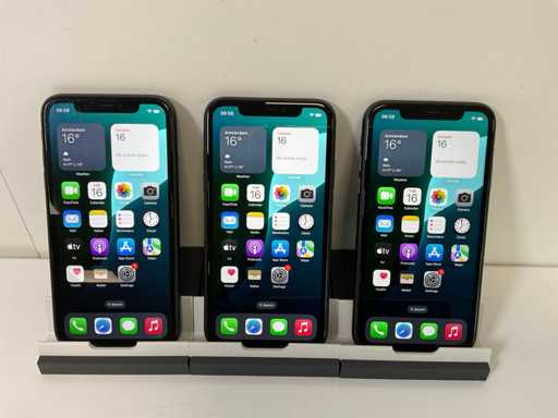 Apple iPhone 11 - 64GB - Nero (3x)
