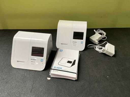 Abbott ID Now Rapid Isothermal Analytisch apparaat (2x)