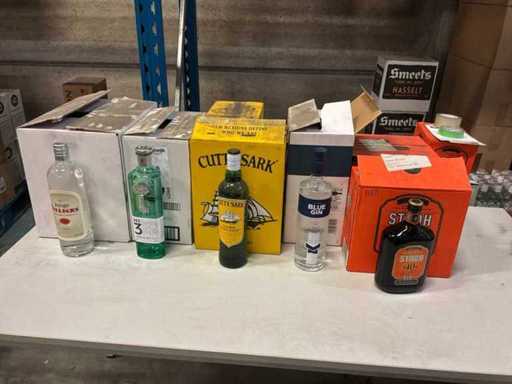 Lotto di gin, rum e gin