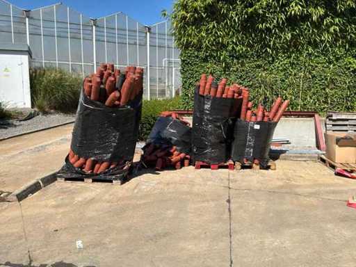 Lot de pots de fleurs en plastique