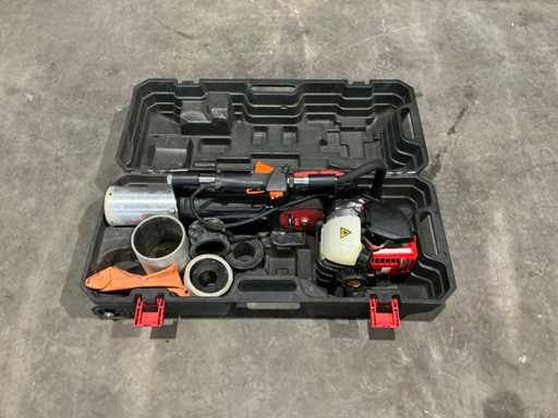 Pole driver with petrol engine