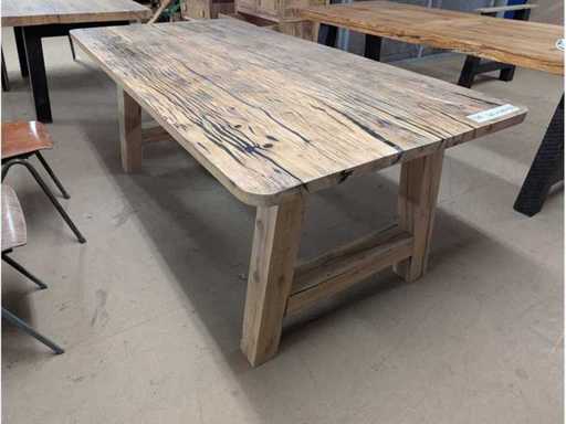 Rustic oak wood, epoxy. 200 x 100 x 77cm. Wooden A base