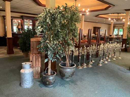 Kunstplanten in pot (2x)