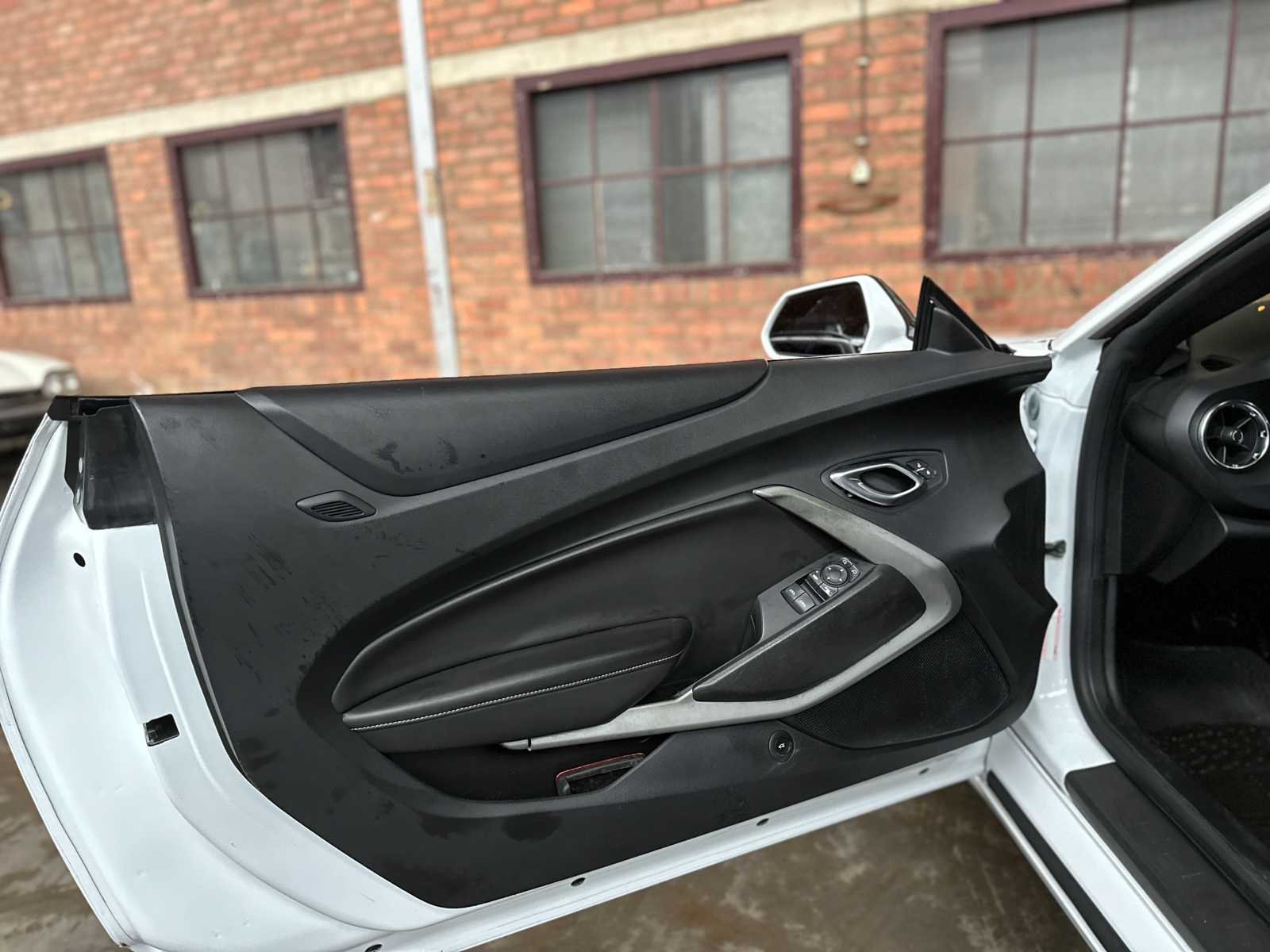 Chevrolet Camaro 1LT 2.0L I4 F DOHC 16V 275pk 2017