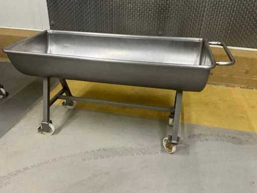 Low stainless steel semi-circular feeding/processing tub