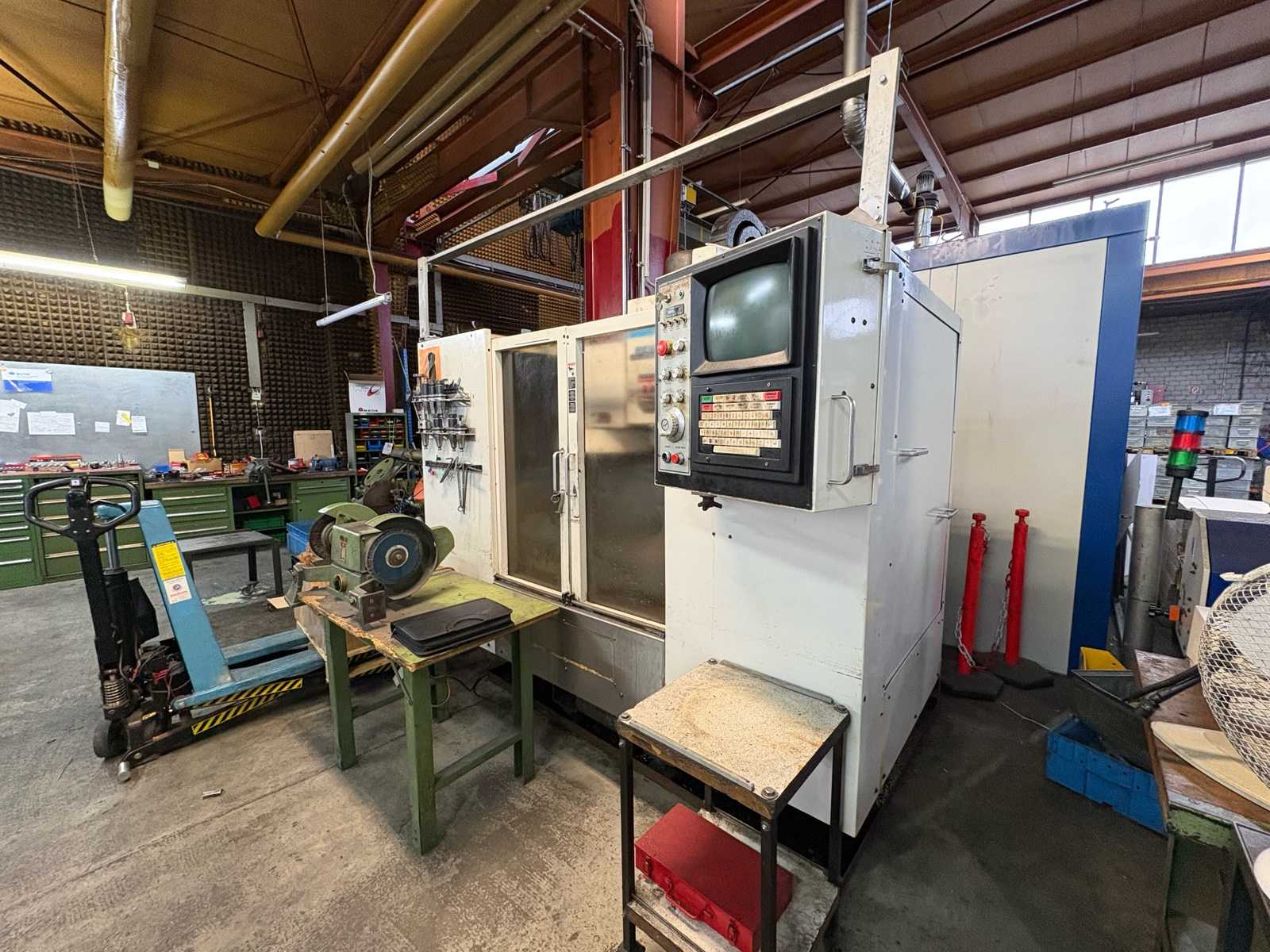 1995 FADAL ENGINEERING Co. Inc. VMC 15RT Vertical Machining Centers