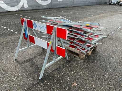 8x Visser & Visser Afzetbord 150cm met voeten