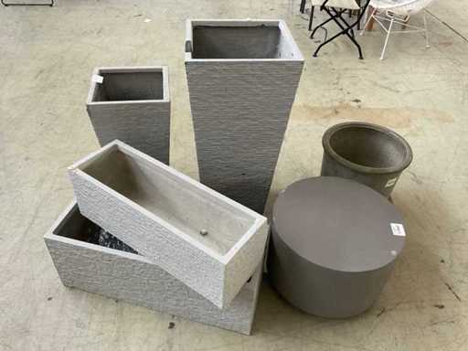 Ghiveci cu flori variate (6 ori)