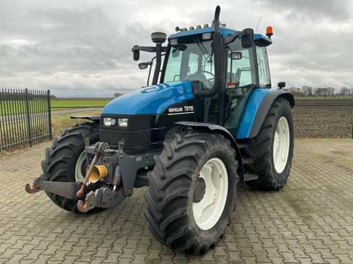 Tracteur agricole New Holland TS115 à traction intégrale 1998