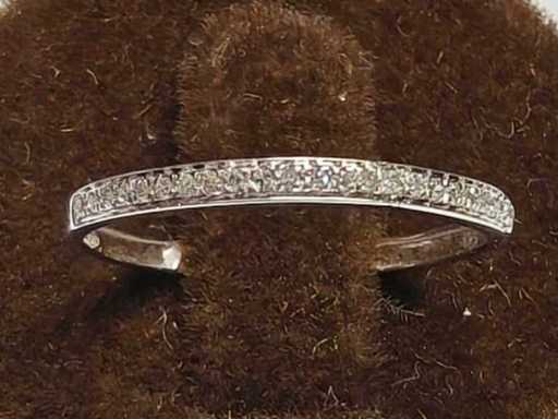 18 KT White Gold Ring With Natural Diamond