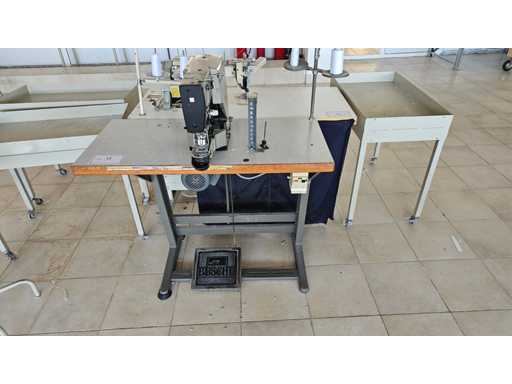 TOKYO JUKI INDUSTRIAL CO., LTD. LK-982 (SUBCLASS 1) Industrial Buttonholing Machine JUKI LK-982 Subclass 1