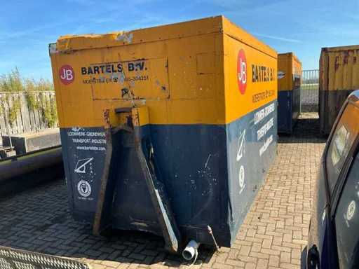 Sortie de l’unité des toilettes
