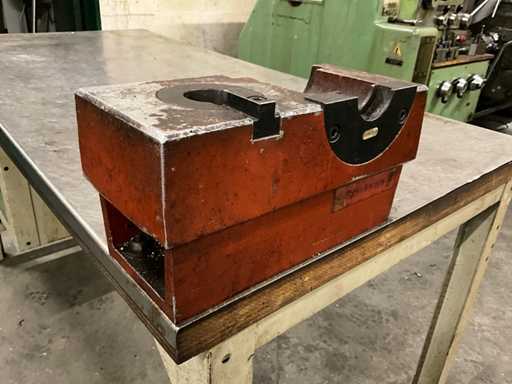 Zmieniacz głowic narzędzi Clarkson