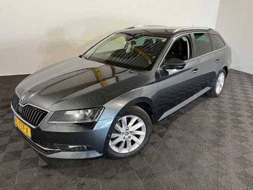 Skoda Superb Estate 1.6 TDI Style Bns, HL-737-X