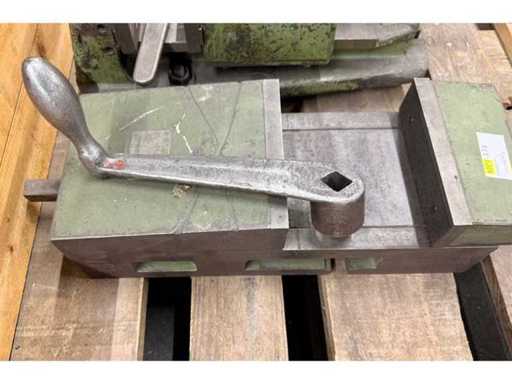 Maschinenschraubstock Backenbreite 160 mm