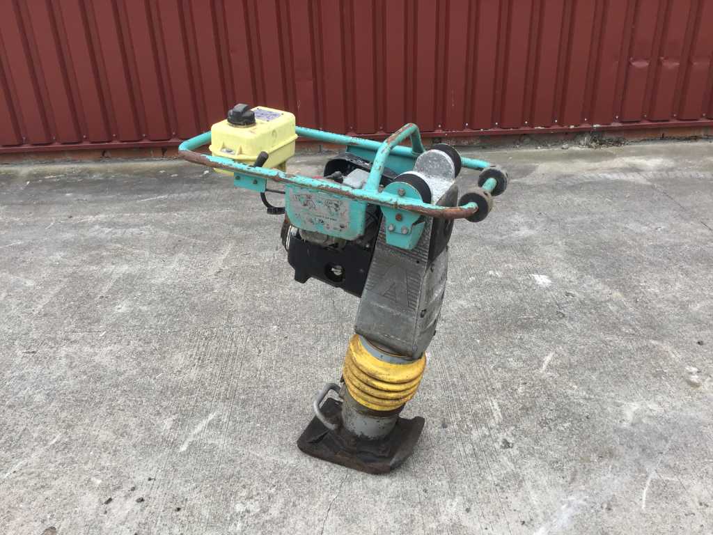 2010 Ammann AVS 68-4 Costipatore