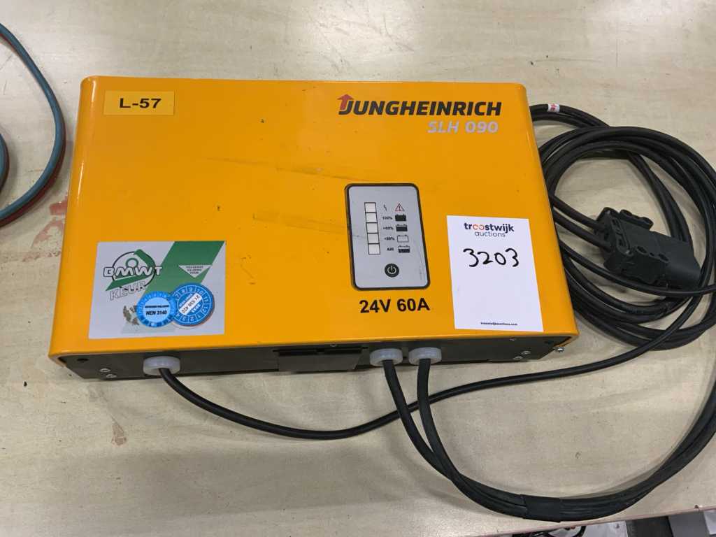 Jungheinrich SLH090 E230 24/60 Ladegerät