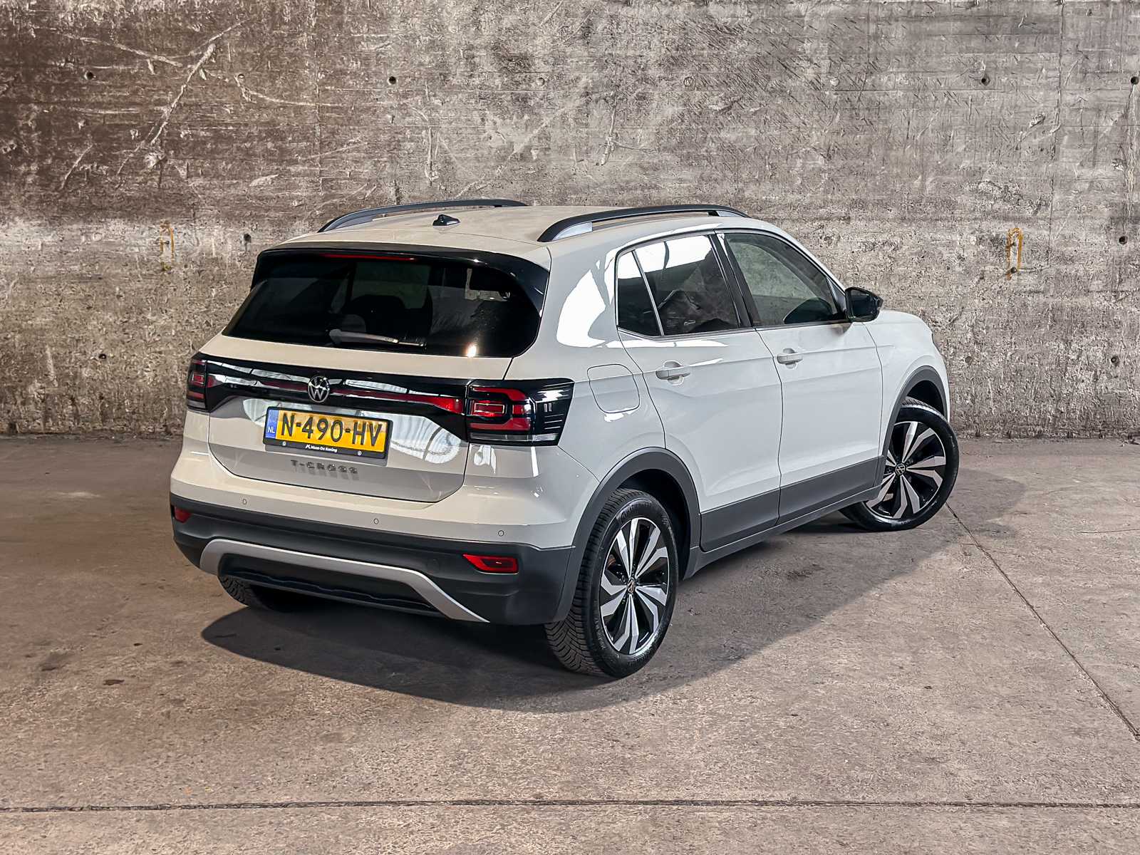 Volkswagen T-Cross 1.0 TSI Life 110pk 2021 (Origineel-NL), N-490-HV